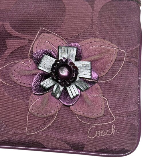Coach Wristlet Purple Signature Jacquard Floral Appliqué - Picture 7 of 11